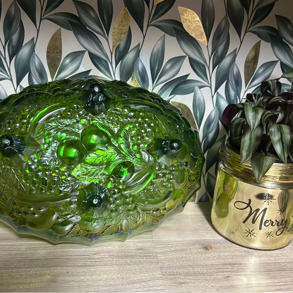 Vintage Indiana Glass Green Carnival Footed Fruit Bowl - Picture 4 of 5